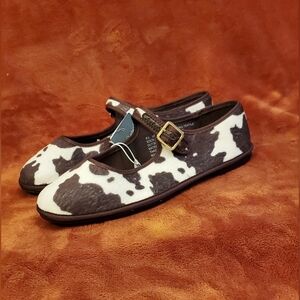 NEW Cow-Print Mary Jane Dress Shoes - Brown & White